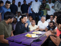 Gujarat: BJP chief Nitin Nabin tours Ahmedabad's landmarks, engages with youth - Hindi News | Gujarat: BJP chief Nitin Nabin tours Ahmedabad's landmarks, engages with youth | Latest national News at Lokmattimes.com