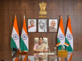 Delhi CM announces Rs 25,000 reward for persons saving road accident victims - Hindi News | Delhi CM announces Rs 25,000 reward for persons saving road accident victims | Latest national News at Lokmattimes.com
