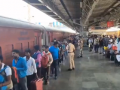 Indian Railways clears Holi rush on war footing - Hindi News | Indian Railways clears Holi rush on war footing | Latest national News at Lokmattimes.com