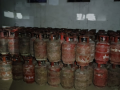 Centre asks states to crack down on fuel hoarding, says crude supply remains secure - Hindi News | Centre asks states to crack down on fuel hoarding, says crude supply remains secure | Latest business News at Lokmattimes.com