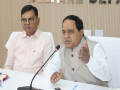 Odisha minister assures adequate LPG, fuel supply amid concerns - Hindi News | Odisha minister assures adequate LPG, fuel supply amid concerns | Latest national News at Lokmattimes.com