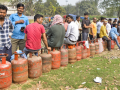 Maha govt sets up control rooms to keep LPG cylinder supply smooth - Hindi News | Maha govt sets up control rooms to keep LPG cylinder supply smooth | Latest business News at Lokmattimes.com