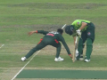 BAN vs PAK: Salman Agha run out in bizarre fashion after picking up the ball in 2nd ODI - Hindi News | BAN vs PAK: Salman Agha run out in bizarre fashion after picking up the ball in 2nd ODI | Latest other-sports News at Lokmattimes.com
