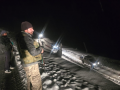 Indian Army, J&K police rescue 214 stranded tourists at Sinthan Pass amid heavy snowfall - Hindi News | Indian Army, J&K police rescue 214 stranded tourists at Sinthan Pass amid heavy snowfall | Latest national News at Lokmattimes.com