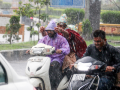 Scattered rain, thunderstorms lash MP; IMD issues alerts - Hindi News | Scattered rain, thunderstorms lash MP; IMD issues alerts | Latest national News at Lokmattimes.com