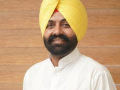 FIR filed against Punjab ex-minister Bhullar after govt official commits suicide - Hindi News | FIR filed against Punjab ex-minister Bhullar after govt official commits suicide | Latest national News at Lokmattimes.com