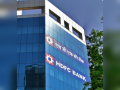 HDFC Bank takes biggest hit as market valuation plunges over Rs 56,000 crore in last week - Hindi News | HDFC Bank takes biggest hit as market valuation plunges over Rs 56,000 crore in last week | Latest business News at Lokmattimes.com