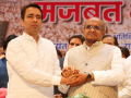 Former JD-U leader KC Tyagi, ex-UP Minister Ashok Yadav join Rashtriya Lok Dal - Hindi News | Former JD-U leader KC Tyagi, ex-UP Minister Ashok Yadav join Rashtriya Lok Dal | Latest national News at Lokmattimes.com