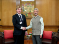 EAM Jaishankar, US Under Secretary of War discuss current geopolitical scenario - Hindi News | EAM Jaishankar, US Under Secretary of War discuss current geopolitical scenario | Latest national News at Lokmattimes.com