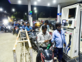 Centre slashes excise duty on petrol and diesel by Rs 10 per litre - Hindi News | Centre slashes excise duty on petrol and diesel by Rs 10 per litre | Latest technology News at Lokmattimes.com