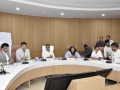 Gujarat Dy CM reviews gas supply, worker support in South Gujarat amid global disruptions - Hindi News | Gujarat Dy CM reviews gas supply, worker support in South Gujarat amid global disruptions | Latest national News at Lokmattimes.com