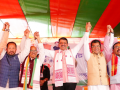 Congress failed to prioritise national interest, says Maha CM Fadnavis in Assam rally - Hindi News | Congress failed to prioritise national interest, says Maha CM Fadnavis in Assam rally | Latest national News at Lokmattimes.com