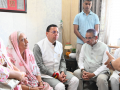 CM Dhami pays last respects to ex-Army officer killed in Dehradun, assures strict action - Hindi News | CM Dhami pays last respects to ex-Army officer killed in Dehradun, assures strict action | Latest national News at Lokmattimes.com