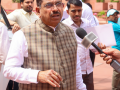‘International problem, 50 pc LPG dependency on import,’ says Pralhad Joshi as commercial LPG price hiked - Hindi News | ‘International problem, 50 pc LPG dependency on import,’ says Pralhad Joshi as commercial LPG price hiked | Latest national News at Lokmattimes.com