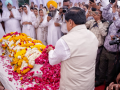 Mortal remains of Ujjain student arrive from Canada; CM Mohan Yadav pays tributes - Hindi News | Mortal remains of Ujjain student arrive from Canada; CM Mohan Yadav pays tributes | Latest national News at Lokmattimes.com