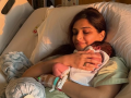 Sonam Kapoor shares first pic holding her newborn close to her heart from the hospital - Hindi News | Sonam Kapoor shares first pic holding her newborn close to her heart from the hospital | Latest entertainment News at Lokmattimes.com