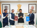 BCAS, RRU to establish India’s indigenous aviation security equipment testing centre - Hindi News | BCAS, RRU to establish India’s indigenous aviation security equipment testing centre | Latest business News at Lokmattimes.com
