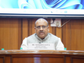 Day after breach, Delhi Assembly Speaker Vijender Gupta reviews security - Hindi News | Day after breach, Delhi Assembly Speaker Vijender Gupta reviews security | Latest national News at Lokmattimes.com