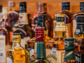 Gujarat: Liquor valued at Rs 1.39 crore seized on Jamnagar-Rajkot highway​ - Hindi News | Gujarat: Liquor valued at Rs 1.39 crore seized on Jamnagar-Rajkot highway​ | Latest national News at Lokmattimes.com