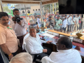 Union Ministers inspect Bengaluru–Mysuru rail route; Mandya station upgrade announced - Hindi News | Union Ministers inspect Bengaluru–Mysuru rail route; Mandya station upgrade announced | Latest national News at Lokmattimes.com