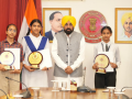 Daughters from ordinary families dominated Class VIII merit list, says Punjab CM - Hindi News | Daughters from ordinary families dominated Class VIII merit list, says Punjab CM | Latest national News at Lokmattimes.com