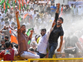 MP: Youth Congress protests in Jabalpur against trade deal, over 100 detained - Hindi News | MP: Youth Congress protests in Jabalpur against trade deal, over 100 detained | Latest national News at Lokmattimes.com