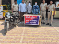 Delhi Police dismantle mobile theft racket; chain snatchers held in separate case - Hindi News | Delhi Police dismantle mobile theft racket; chain snatchers held in separate case | Latest national News at Lokmattimes.com