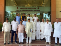 Calls for K'taka cabinet reshuffle grow; several Cong MLAs meet in Delhi, hold signature campaign - Hindi News | Calls for K'taka cabinet reshuffle grow; several Cong MLAs meet in Delhi, hold signature campaign | Latest national News at Lokmattimes.com