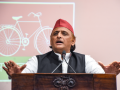 Akhilesh Yadav blames BJP's 'one-sided policies' for violent Noida protest - Hindi News | Akhilesh Yadav blames BJP's 'one-sided policies' for violent Noida protest | Latest national News at Lokmattimes.com