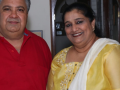 Seema Pahwa posts picture with husband Manoj Pahwa on 39th engagement anniversary - Hindi News | Seema Pahwa posts picture with husband Manoj Pahwa on 39th engagement anniversary | Latest entertainment News at Lokmattimes.com