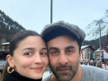 Alia Bhatt shares glimpses of exotic anniversary vacation with Ranbir Kapoor & Raha - Hindi News | Alia Bhatt shares glimpses of exotic anniversary vacation with Ranbir Kapoor & Raha | Latest entertainment News at Lokmattimes.com