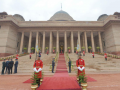 No Change of Guard Ceremony at Rashtrapati Bhavan on April 18: Official​ - Hindi News | No Change of Guard Ceremony at Rashtrapati Bhavan on April 18: Official​ | Latest national News at Lokmattimes.com