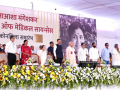 Maha CM, Dy CM lay foundation stone for Lata-Asha Mangeshkar Institute​ - Hindi News | Maha CM, Dy CM lay foundation stone for Lata-Asha Mangeshkar Institute​ | Latest national News at Lokmattimes.com