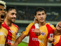 ISL 2025-26: 10-man East Bengal snatch thrilling draw against Bengaluru FC in six-goal classic - Hindi News | ISL 2025-26: 10-man East Bengal snatch thrilling draw against Bengaluru FC in six-goal classic | Latest other-sports News at Lokmattimes.com