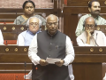 Kharge greets Harivansh on re-election as RS Dy Chairman, flags LS Dy Speaker vacancy - Hindi News | Kharge greets Harivansh on re-election as RS Dy Chairman, flags LS Dy Speaker vacancy | Latest national News at Lokmattimes.com