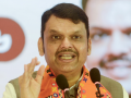 Self-radicalisation behind Mumbai stabbing, case being probed by ATS, NIA, says CM Fadnavis - Hindi News | Self-radicalisation behind Mumbai stabbing, case being probed by ATS, NIA, says CM Fadnavis | Latest national News at Lokmattimes.com