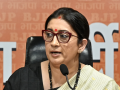 Smriti Irani slams Priyanka Gandhi over women's quota Bill remarks - Hindi News | Smriti Irani slams Priyanka Gandhi over women's quota Bill remarks | Latest national News at Lokmattimes.com