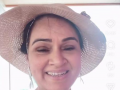 Padmini Kolhapure wishes 'loveliest' Poonam Dilloon with her favourite Asha Bhosle song - Hindi News | Padmini Kolhapure wishes 'loveliest' Poonam Dilloon with her favourite Asha Bhosle song | Latest entertainment News at Lokmattimes.com