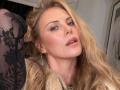 Charlize Theron opens up on trauma induced by her father’s drinking habits - Hindi News | Charlize Theron opens up on trauma induced by her father’s drinking habits | Latest entertainment News at Lokmattimes.com