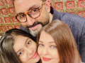 Aishwarya Rai marks 19 years of marital bliss with Abhishek Bachchan with a perfect family pic - Hindi News | Aishwarya Rai marks 19 years of marital bliss with Abhishek Bachchan with a perfect family pic | Latest entertainment News at Lokmattimes.com