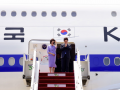 South Korean President Lee departs for Vietnam after concluding State Visit to India - Hindi News | South Korean President Lee departs for Vietnam after concluding State Visit to India | Latest national News at Lokmattimes.com