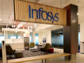 Infosys Q4 net profit rises 28 pc in Q4, headcount falls over 8,000 - Hindi News | Infosys Q4 net profit rises 28 pc in Q4, headcount falls over 8,000 | Latest business News at Lokmattimes.com