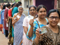 Women lead the way as Bengal and TN record historic voter turnout - Hindi News | Women lead the way as Bengal and TN record historic voter turnout | Latest national News at Lokmattimes.com