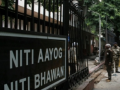 Ashok Lahiri set to become NITI Aayog vice-chairman; Govardhan Das to join as member​ - Hindi News | Ashok Lahiri set to become NITI Aayog vice-chairman; Govardhan Das to join as member​ | Latest national News at Lokmattimes.com