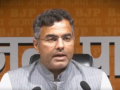 'Delhi's Rehman Dakait': CM Rekha Gupta, Minister slam Kejriwal, release 'corruption' video - Hindi News | 'Delhi's Rehman Dakait': CM Rekha Gupta, Minister slam Kejriwal, release 'corruption' video | Latest national News at Lokmattimes.com