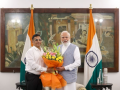 PM Modi meets new NITI Aayog member Gobardhan Das, says his rich work will enrich policy-making - Hindi News | PM Modi meets new NITI Aayog member Gobardhan Das, says his rich work will enrich policy-making | Latest national News at Lokmattimes.com