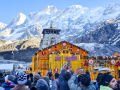 Char Dham Yatra sees massive turnout of devotees; 1.6 lakh visit Kedarnath - Hindi News | Char Dham Yatra sees massive turnout of devotees; 1.6 lakh visit Kedarnath | Latest national News at Lokmattimes.com