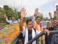 Jaipur turns saffron as BJP chief Nitin Nabin gets grand welcome - Hindi News | Jaipur turns saffron as BJP chief Nitin Nabin gets grand welcome | Latest national News at Lokmattimes.com