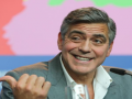George Clooney says he disagrees with US administration, but ‘there’s no place for violence’ - Hindi News | George Clooney says he disagrees with US administration, but ‘there’s no place for violence’ | Latest entertainment News at Lokmattimes.com