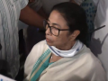 Bengal polls: CM Mamata calls CRPF force 'Gunda', then rectifies - Hindi News | Bengal polls: CM Mamata calls CRPF force 'Gunda', then rectifies | Latest national News at Lokmattimes.com